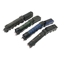 Hornby ‘00’ gauge - Class A3 4-6-2 weathered ‘Flying Scotsman’ locomotive no.60103; Patriot Class 5XP 4-6-2 ‘Caernarvon’ locomotive no.45515; Class 8P 4-6-2 ‘City of Chester’ locomotive no.46239; Saint Class 4-6-0 ‘Clevedon Court’ locomotive no.2937; all unboxed (4)