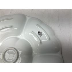 Wedgwood Countryware dinner wares, to include cruets, sauce boat and stand, two jugs etc, together with Wedgwood jasperware boxed HOW Group 40th Birthday 16.5cm plate, Royal Worcester 'Herbs' large sectioned dish and two Hornsea Windrush vases, Sorrento marquetry twin handled tray with musical motif to centre, L40cm, W Widdop brass carriage clock with quartz movement, pellet drum, Whitall Tatum Company No.1 glass insulator, silver plate and other misc etc