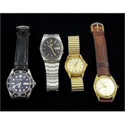 Seiko automatic gentleman's stainless steel bracelet wristwatch, one other Seiko automatic on leather strap, both with day-date apertures, Avia gilt automatic wristwatch and a Curtiss automatic wristwatch (4)