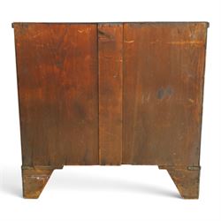 18th century oak straight-front chest, rectangular caddy-top with reeded edge, fitted with three graduating cock-beaded drawers, raised on bracket feet