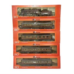 Rivarossi ‘HO’ gauge - 1348 4-6-0 ‘Royal Scot’ steam locomotive and tender no.6100 and four carriages comprising 2933, two 2934 and 2935 in maroon; in original boxes (5) 