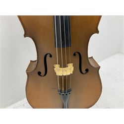 Modern student's three-quarter size cello with 67cm two-piece back and spruce top L110cm overall