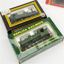 HO scale/'00' gauge - four locomotives comprising Bachmann Baltimore & Ohio USRA 0-6-0 with smoke facility and sloped tender; Hornby Class 49XX 'Hall' 4-6-0 'Hagley Hall' No.4930; Replica Class 57XX Pannier Tank 0-6-0T No.7768; and Dapol Class 14XX 0-4-2 tank, all boxed and virtually mint (4)