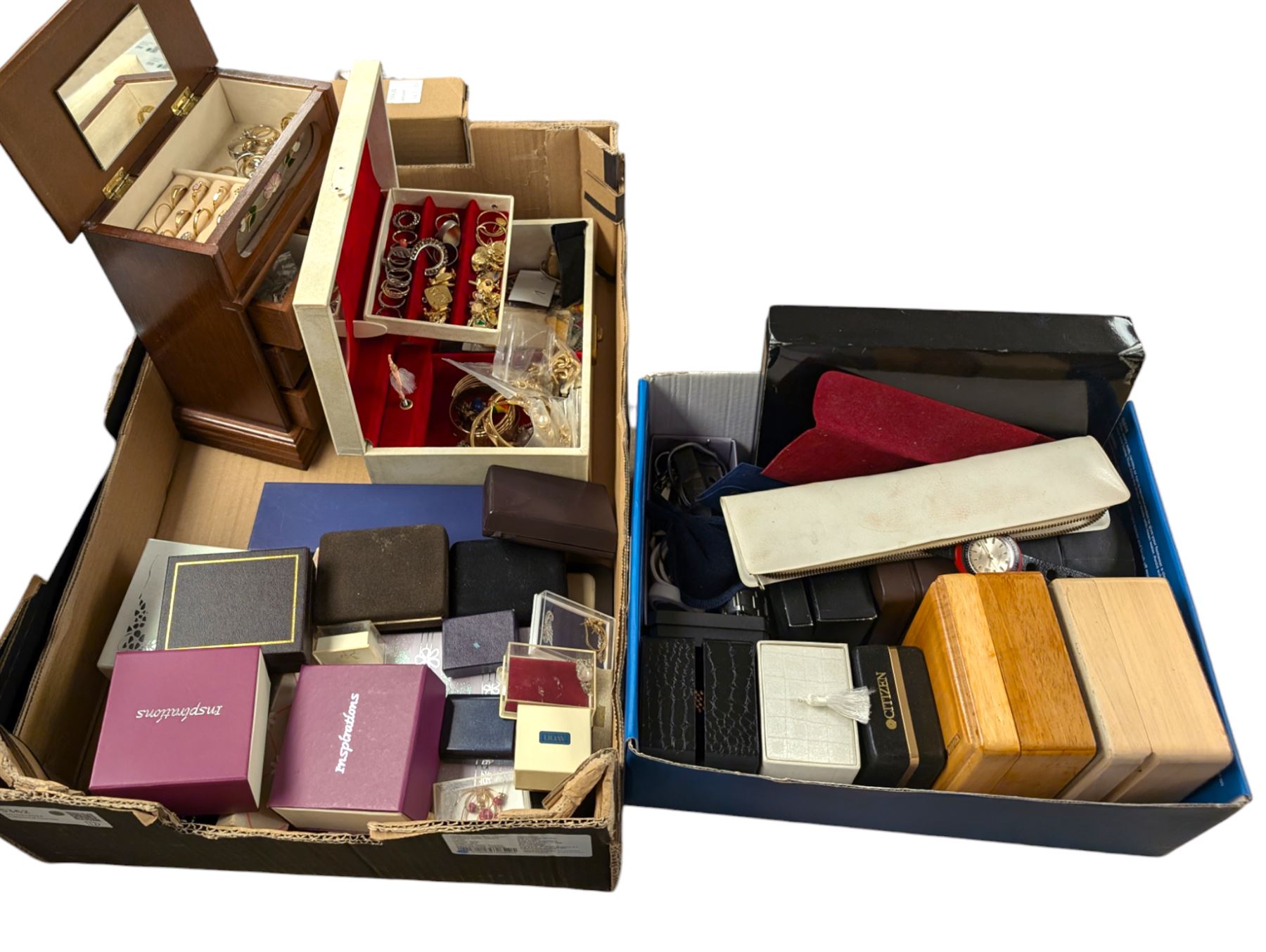 Collection of costume jewellery, including pendants, rings, etc and a quantity of wristwatches, some boxed