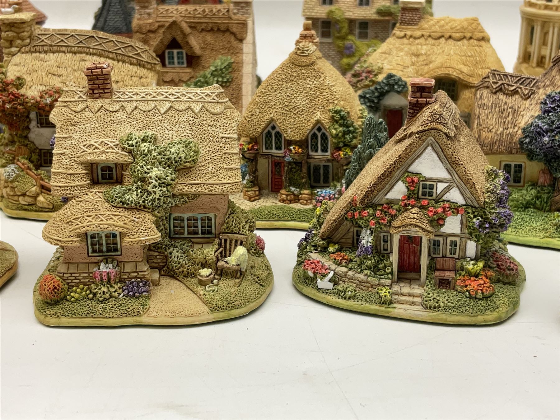 Twenty Lilliput Lane models | Antiques, Collectables, Ceramics