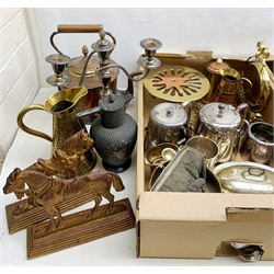 A selection of various metalwares, to include silver plated tea wares, cruets, goblets, brass trivet, brass jug, copper kettle, etc. (Qty). 