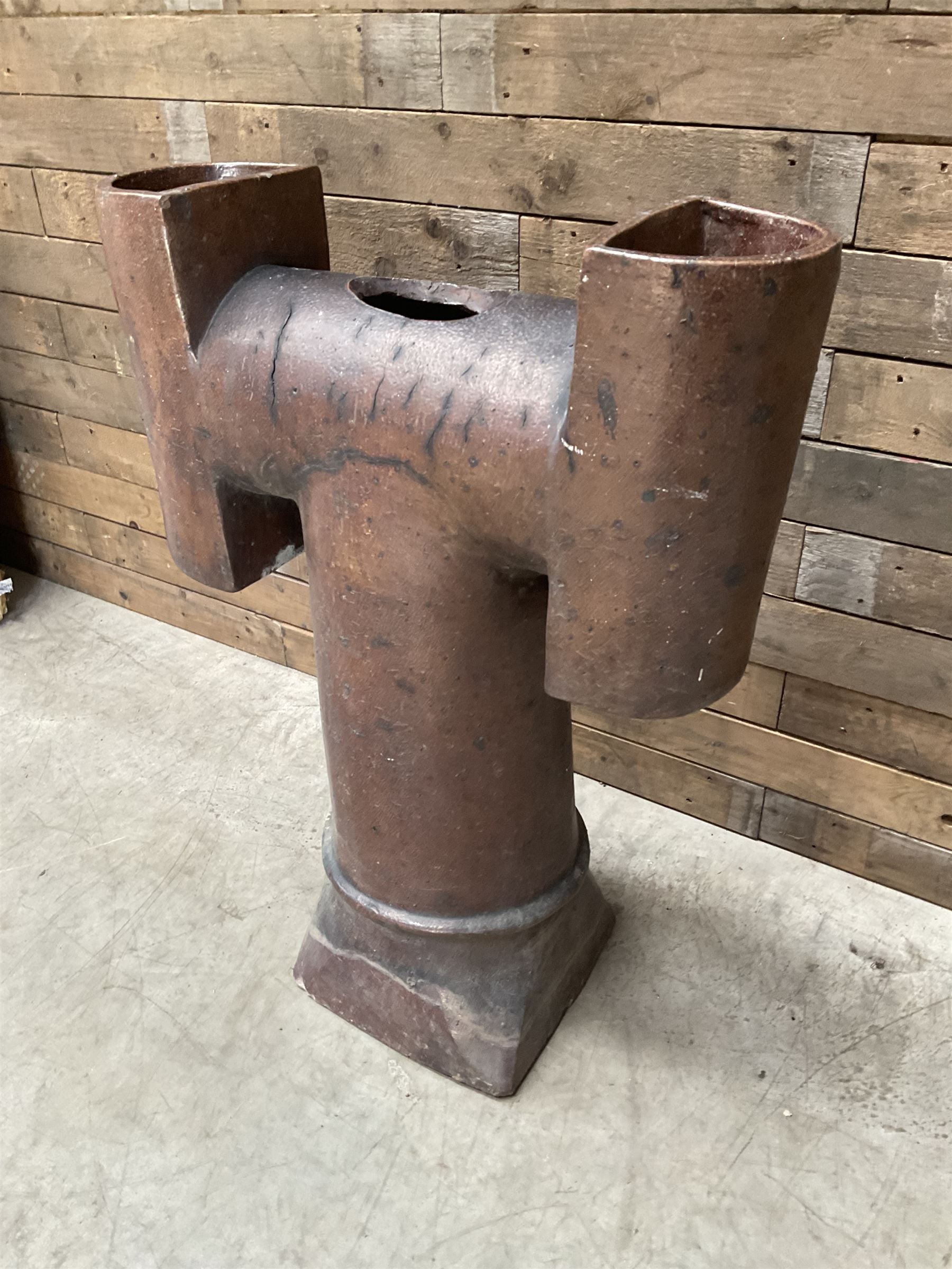 Large Victorian T shaped salt glazed terracotta chimney pot 