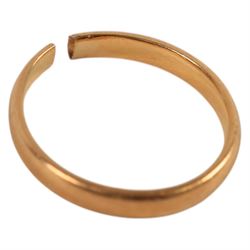 22ct gold wedding band, hallmarked