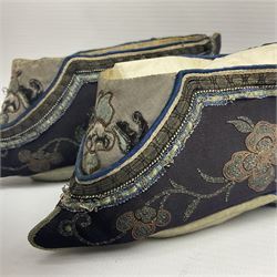 Pair of Chinese silk embroidered lotus shoes, for bound feet, a blue ground with floral detailing L15cm