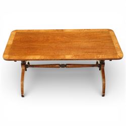 20th century Queen Anne style walnut sofa table, rectangular top with quarter veneered cor...