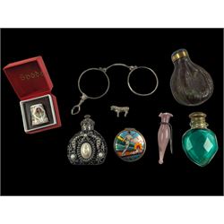 Faceted green glass scent bottle with brass cover, other scent bottles, pair of lorgnettes, Spode thimble, glass posy holder, etc 