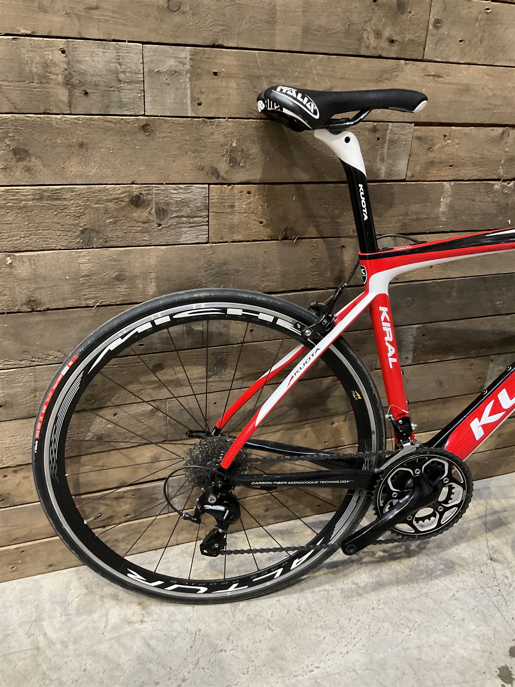 Kuota Kiral carbon fibre road bike, 22 speed