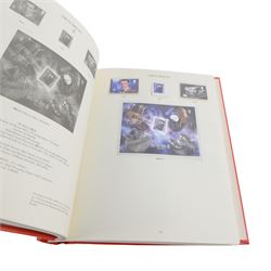 Queen Elizabeth II mint decimal stamps, including prestige booklets, booklet panes, etc, housed in eight Stanley Gibbons Windsor albums