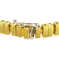 18ct gold round brilliant cut diamond abstract scatter bracelet, stamped, total diamond weight approx 1.50 carat