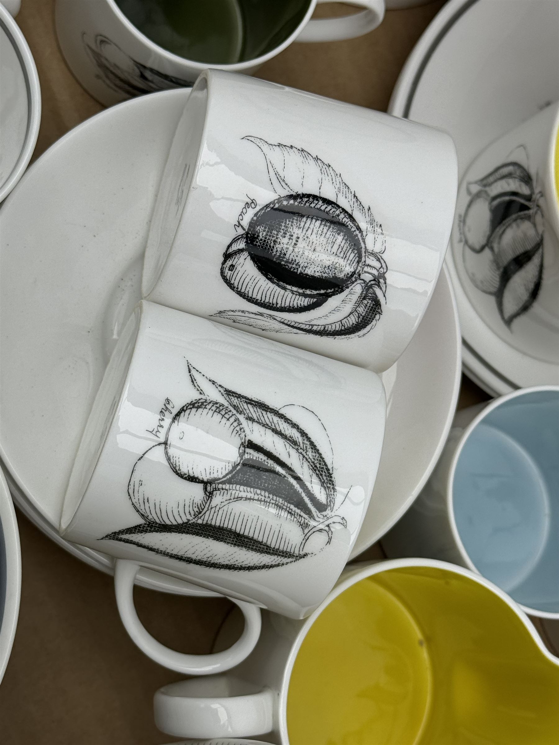 Susie Cooper black fruit part coffee set | Ceramics | 114419