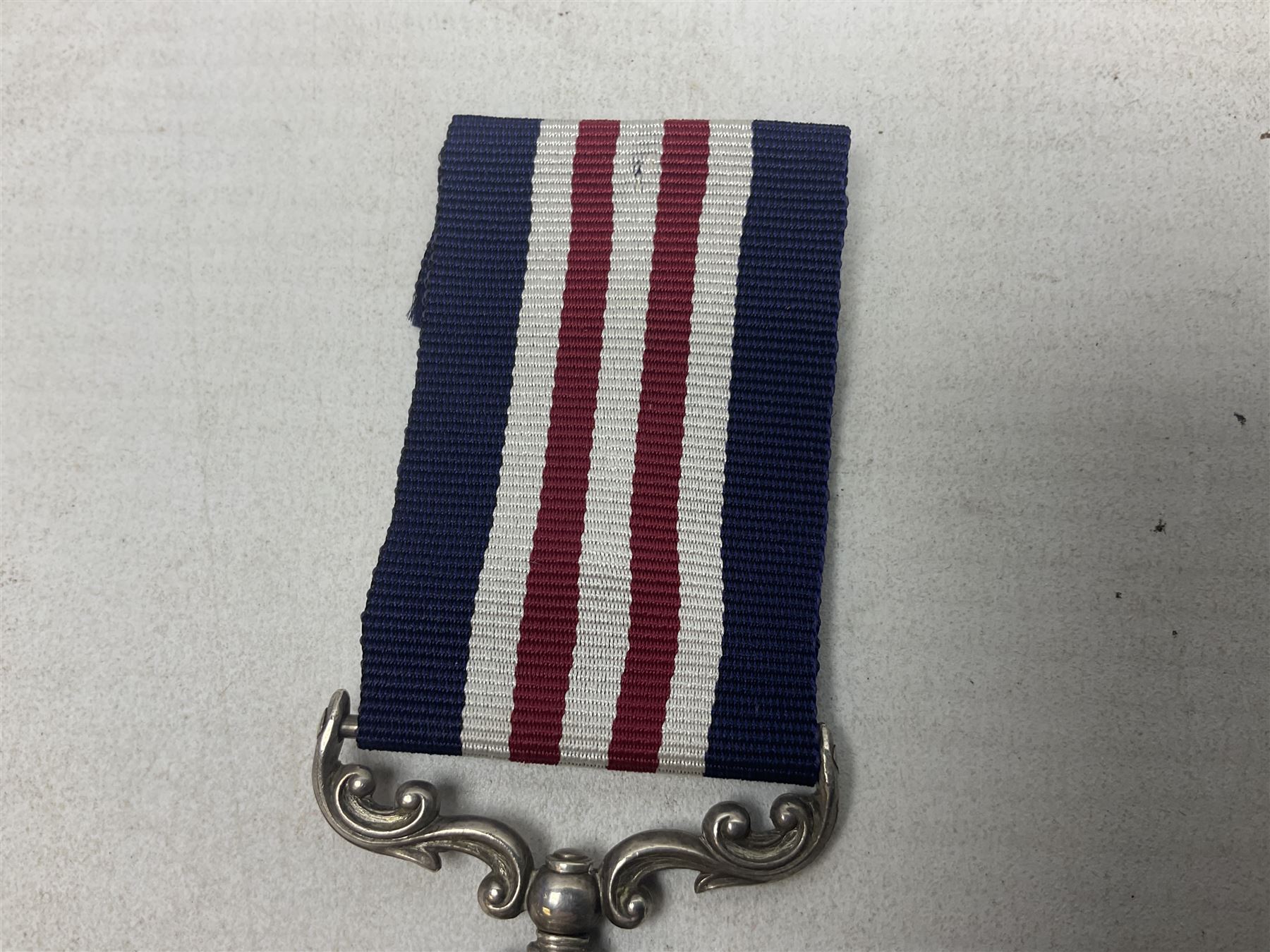 George V Military Medal awarded to S-9486 Pte. W. Evans 9/Gord. Hdrs.; with ribbon
