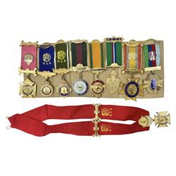 Masonic and similar jewels/medals to inc
