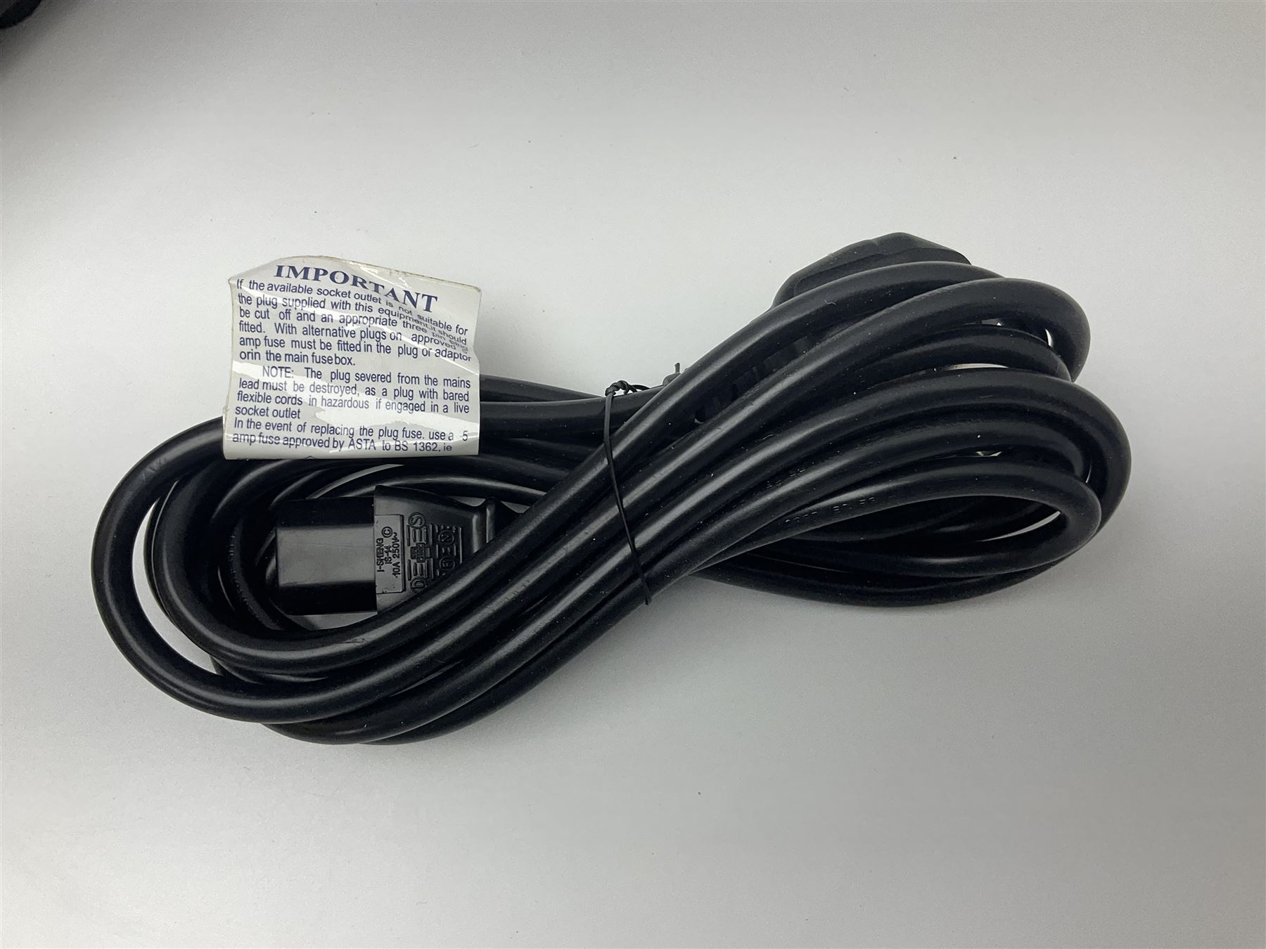 Gallien Krueger MB Fusion 800 amplifier still in factory packaging and delivery box; with additional RFB-111 remote foot controller