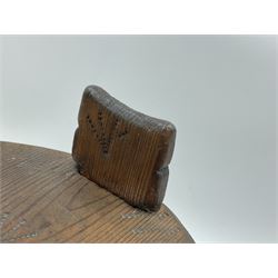 19th century Scandinavian Svepask / Tine box, the pine oval form body with notched posts and conforming lid decorated with Folk Art style pokerwork decoration and single carry handle, L38cm