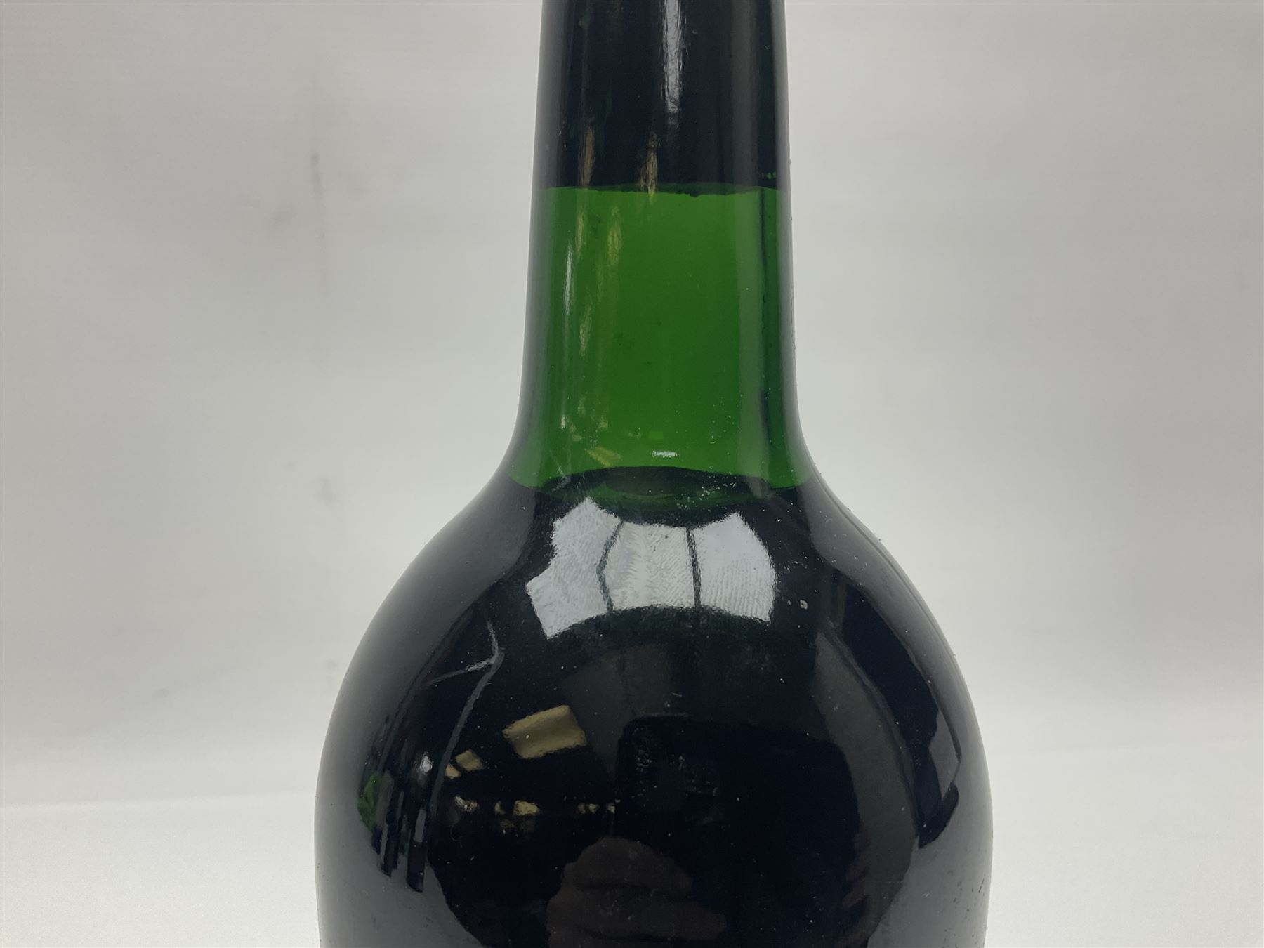 IEC Wine Society, 1966, Dow port, unknown contents and proof  