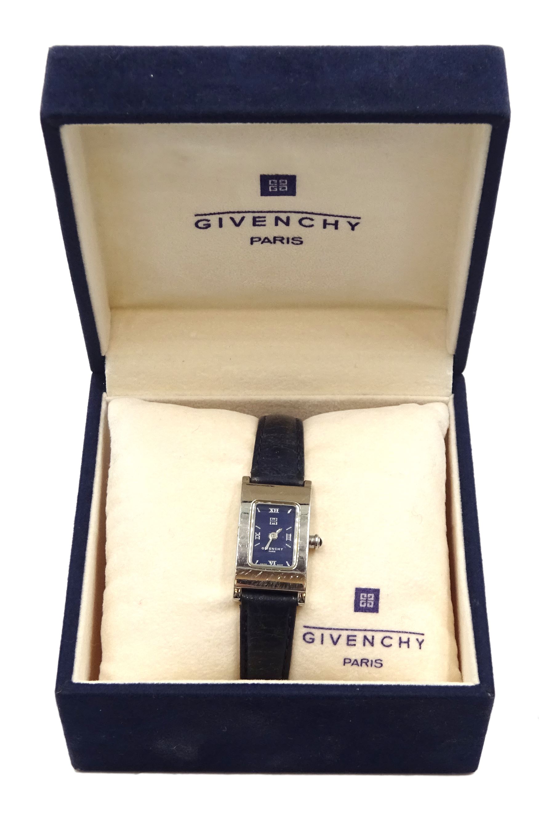 Seiko Kenetic gentleman's stainless steel bracelet wristwatch and a Givenchy ladies wristwatch, on leather strap, boxed with papers (2)