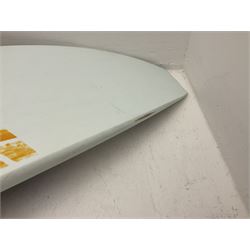 Windsurfing: Fanatic Skate 100 Freestyle windsurfing board, with Fanatic footstraps, L240cm