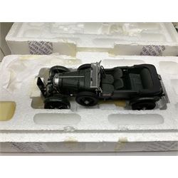 Sun Star Platinum Collection 1:18 scale die-cast model of 1932 Lincoln KB; and Franklin Mint Precision Model of 1929 Bentley; both boxed; and three other unboxed models (5)
