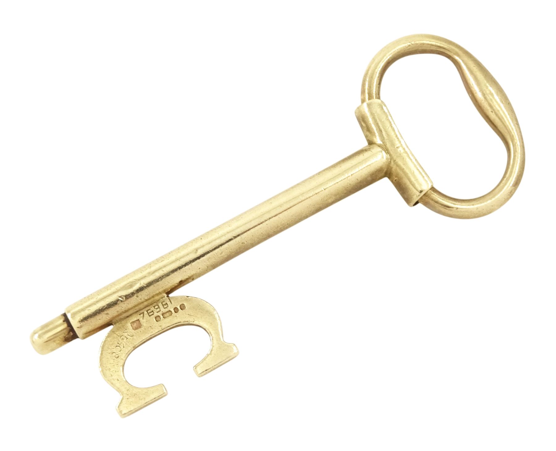 Cartier 9ct gold key pendant, London 1978