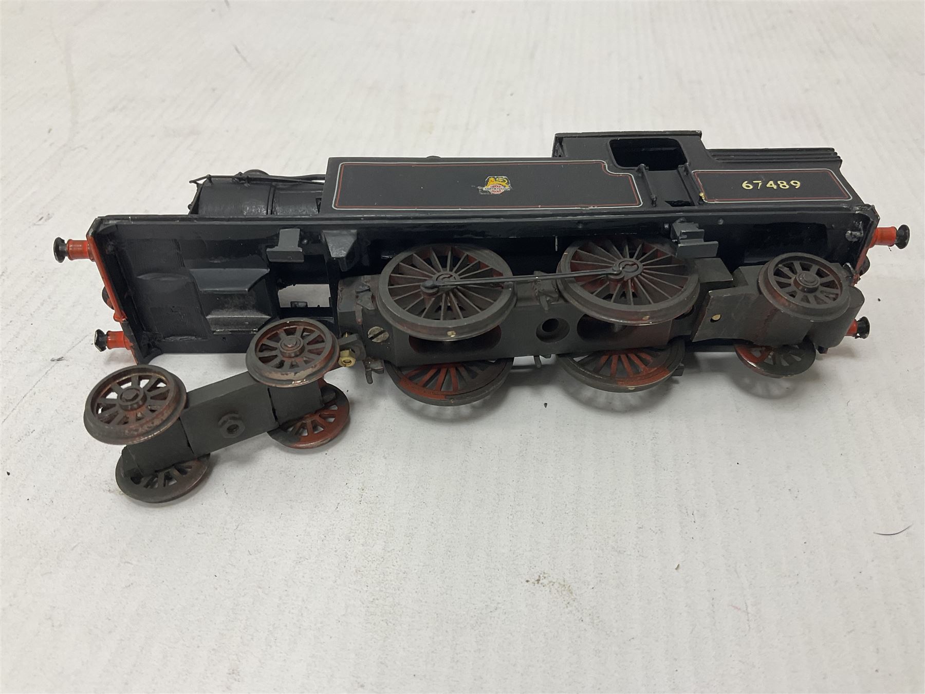 ‘00’ gauge - eight kit built steam locomotives, mostly for restoration comprising LNWR/LMS Whale G Class 0-8-0 no.49078 in BR black; Class J11 (Pom-Pom) 0-6-0 no.64451 in BR black; Class F4 2-4-2T no.67214 in BR black; Precursor Tank Whale ‘Dreadnought’ 4-4-0 no.659 in black; Class O2 2-8-0 no.63936 in BR black; Class A4 4-6-2T no.6978 in LNER crimson; Class C16 4-4-2T no.67489 in BR black; Class A6 4-6-2T no.69791 in BR black (8) 