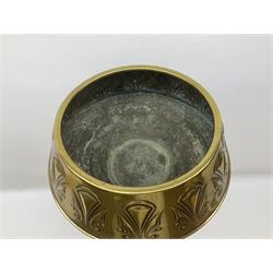 Early 20th century Daalderop of Holland Art Nouveau brass smokers stand, the square sided column stem raised upon circular spreading base with mounted ash tray decorated with typical Art Nouveau stylised motifs, with mark beneath, H72cm