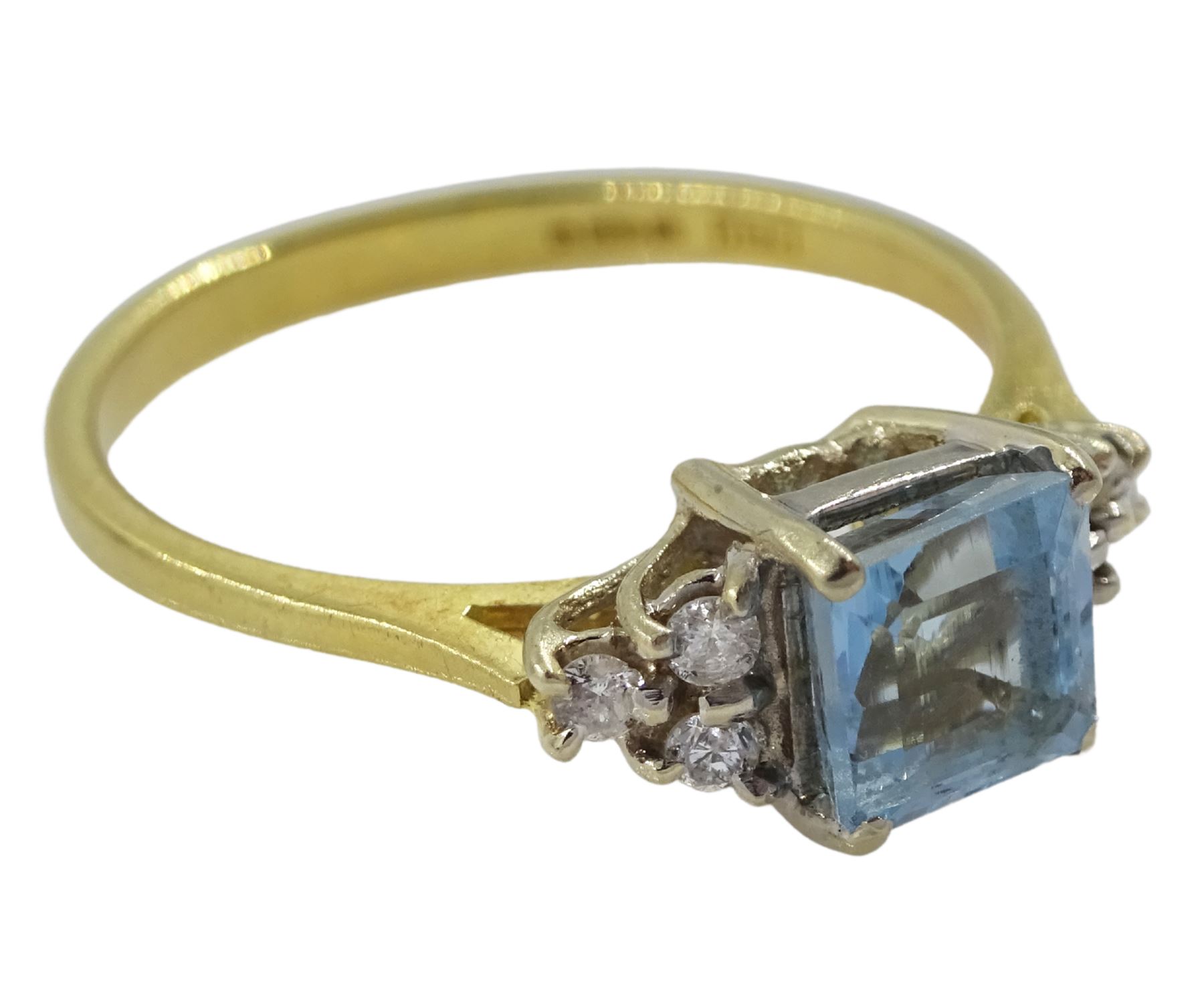 18ct gold princess cut aquamarine and six stone diamond ring, hallmarked