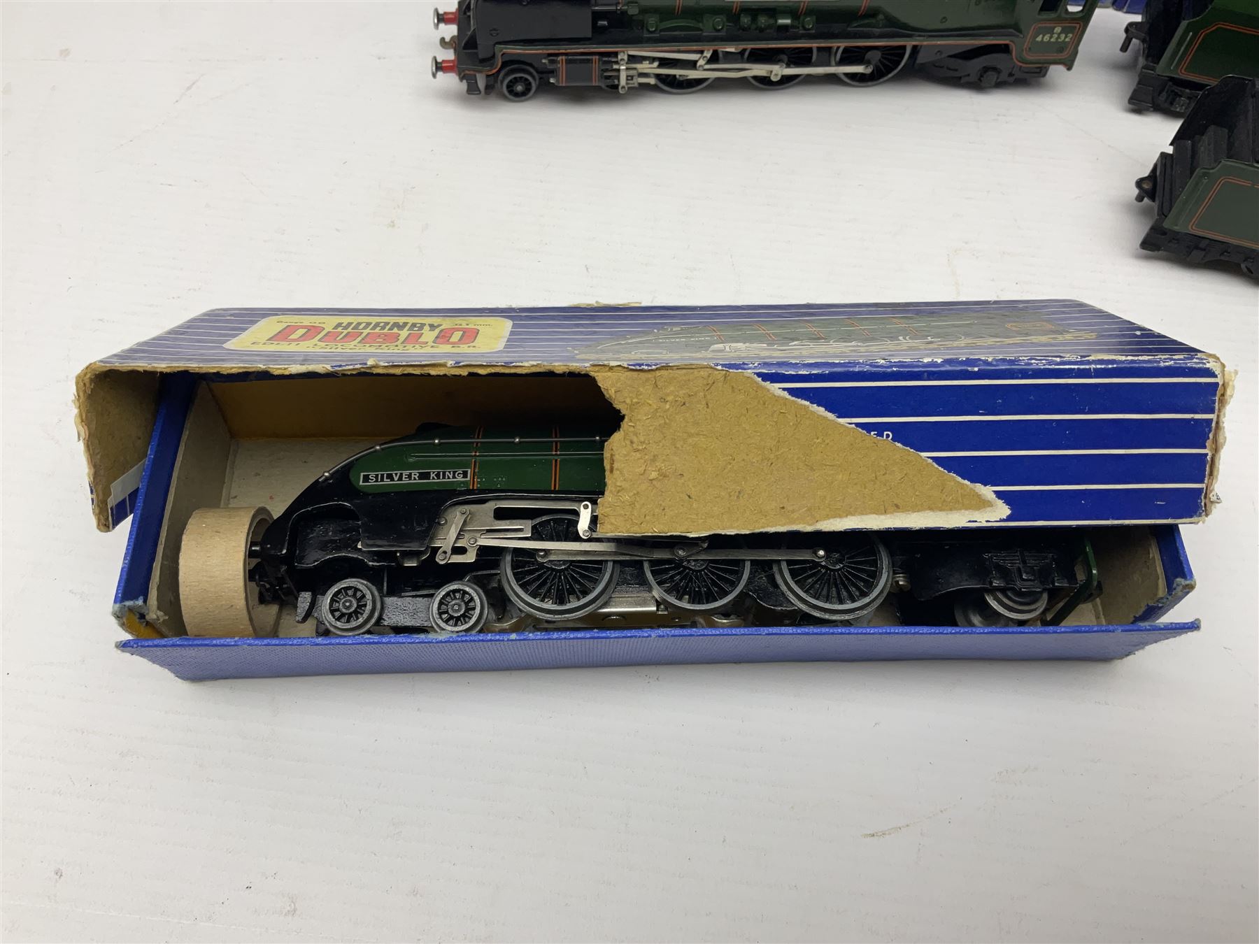 Hornby Dublo - 3-rail - Duchess Class 4-6-2 locomotive 'Duchess of Montrose' No.46232 in BR gloss green and original plain blue box; with tender in separate Tony Cooper box; and Class A4 4-6-2 locomotive 'Silver King' No.60016 in BR gloss green and original box; with tender in separate box (4)