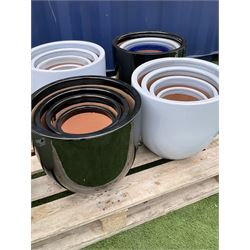 Quantity of circular glazed garden planters in various sizes and colours, 22 in total - THIS LOT IS TO BE COLLECTED BY APPOINTMENT FROM DUGGLEBY STORAGE, GREAT HILL, EASTFIELD, SCARBOROUGH, YO11 3TX