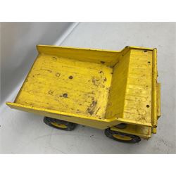 Tonka - five large scale pressed steel vehicles comprising Cement Mixer, Mighty Mobile Crane, Jeep and two Dumper Trucks (5)
