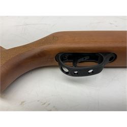 Hatsan .22 break-action air rifle retailed by Edgar brothers with 46cm barrel including fully integrated sound moderator, No.092031501; L113cm overall; in gun sleeve; together with Hawke Vantage 2-7x32 telescopic sight, Bressler Condor 24-72x100 spotting scope with carrying case and Velbon EF-61 tripod; all boxed (4)