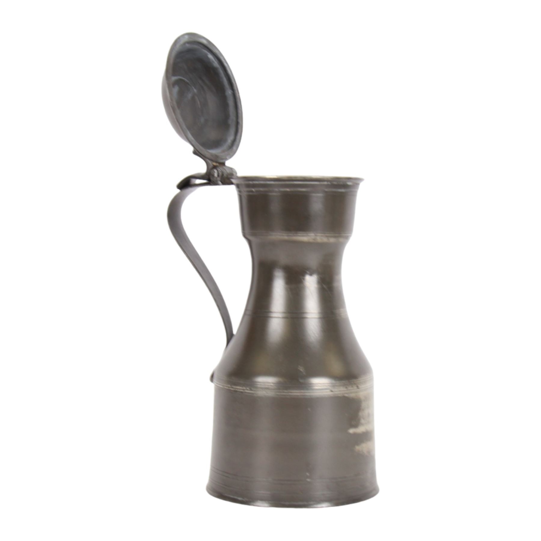 George III pewter tappit hen, circa 1800, the body of typical shouldered form, with bands of incised lines, curved flat thumbpiece, and curved strap handle, bearing indistinct touch marks along collar, including thumb piece H26.5cm, 