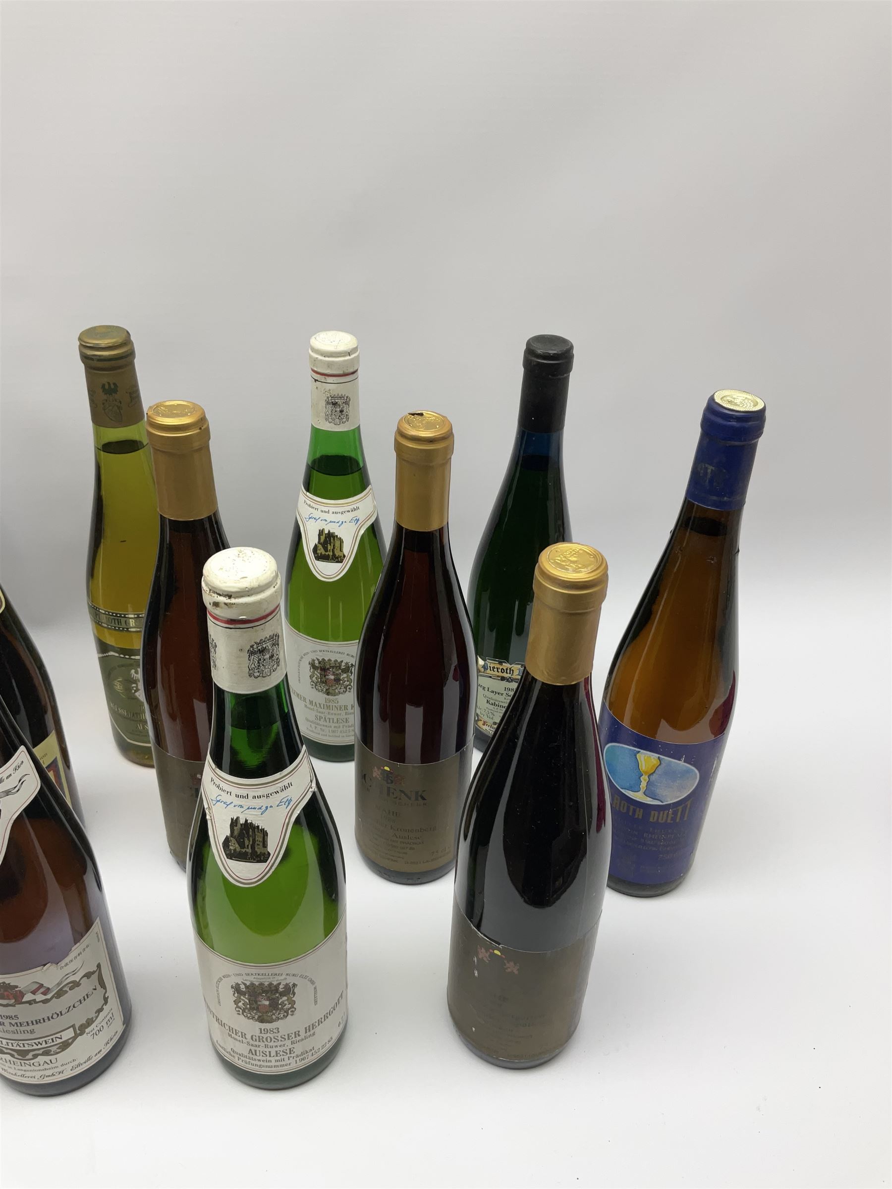 Mixed alcohol including Pieroth Grun-Gold 1983 Klusserather St. Michael Auslese 70cls, Pieroth Blue 1987 Kabinett Nahe 700ml, 7.5%vol etc, various contents and proofs, 18 bottles