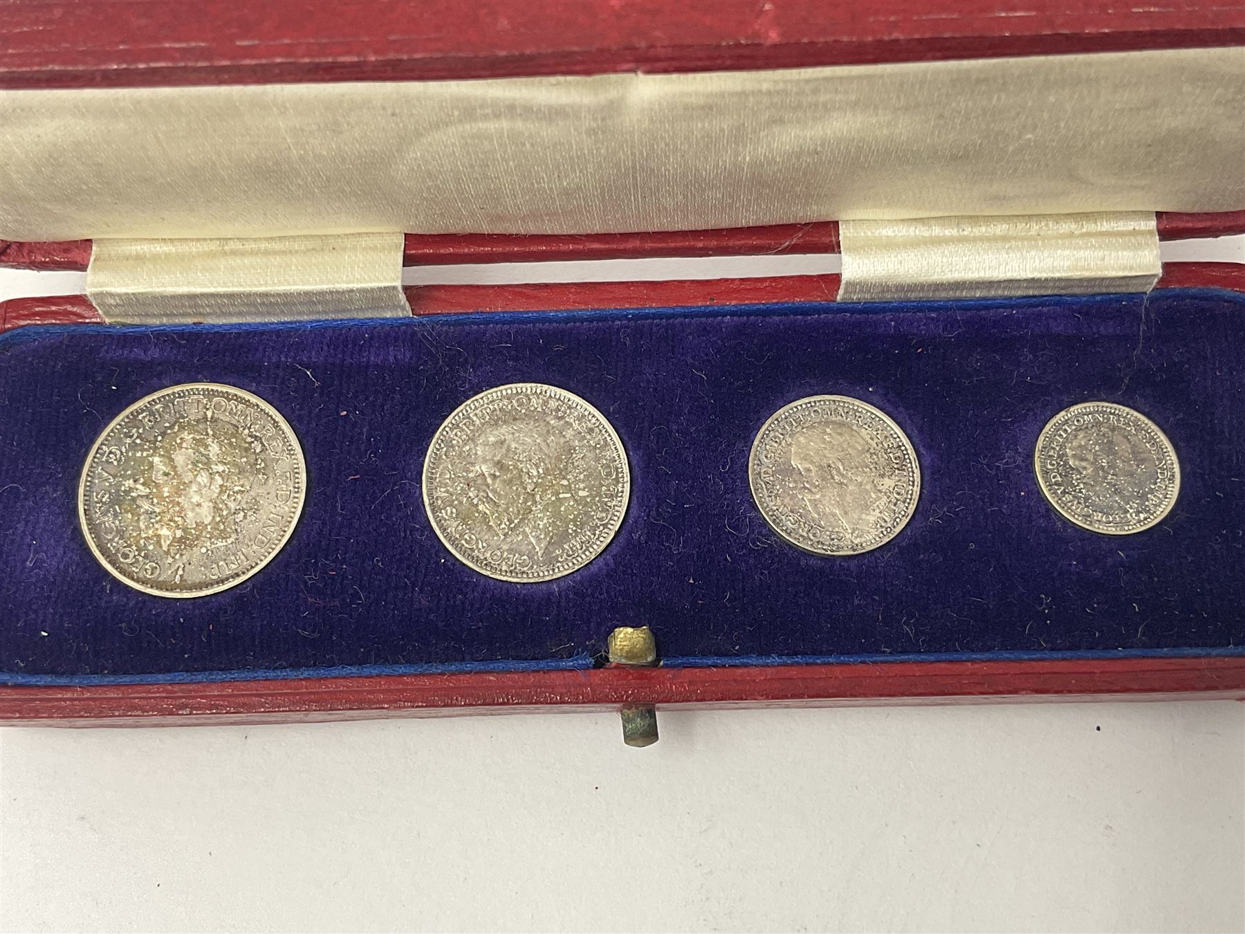 King George V 1930 maundy coin set, cased