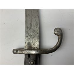 German-made 1908 pattern bayonet by Weyersberg, Kirschbaum & Co, Solingen as used by the Brazilian Army, with 30cm fullered steel blade and hooked quillon numbered 107011 L43cm overall; and Swedish Carl Gustav M1896 Mauser knife bayonet with 21cm steel blade and machined steel grip; in metal scabbard, both numbered 299 L35cm overall (2)