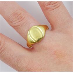 Gold signet ring, stamped 18ct