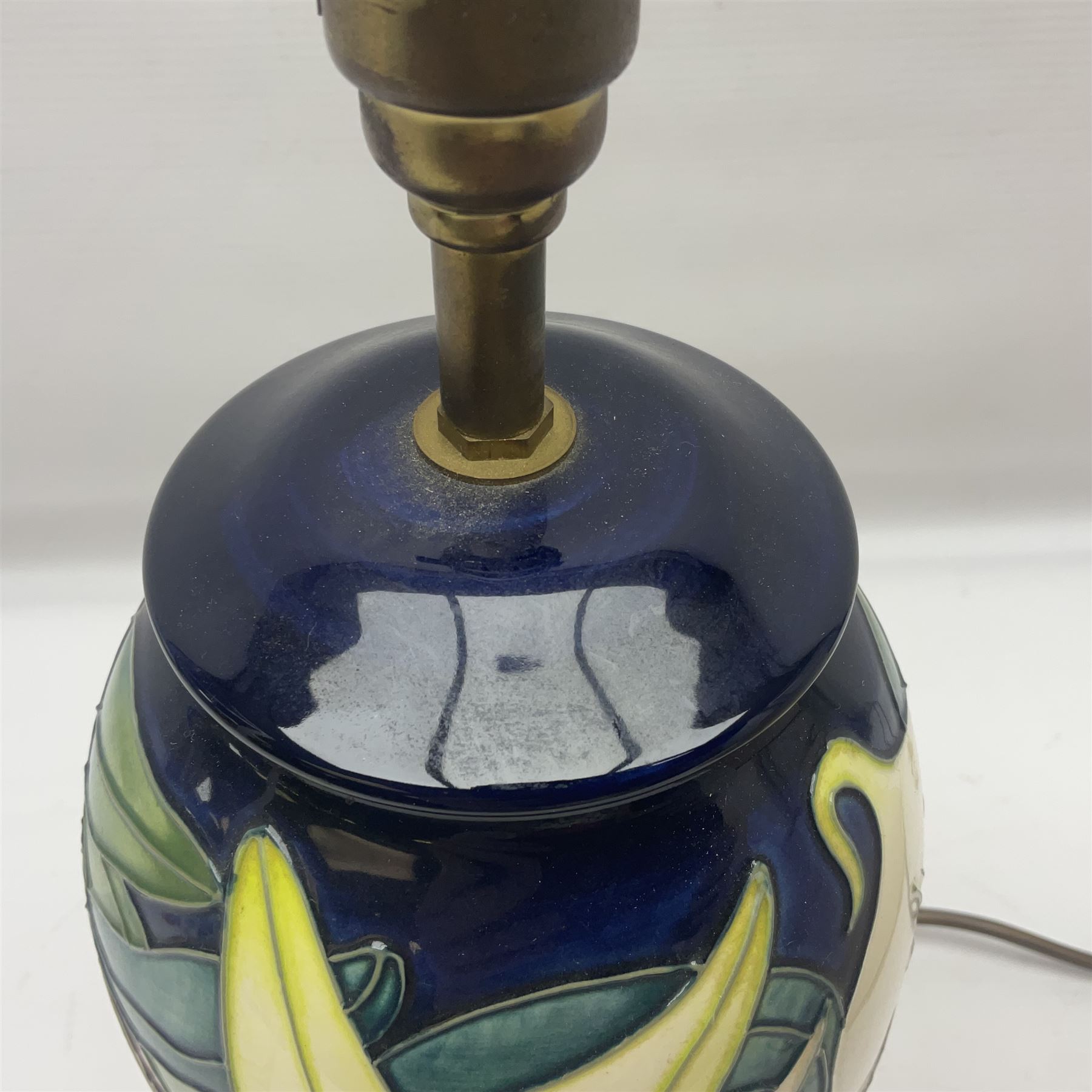 Moorcroft table lamp, Sesquipedale pattern of of baluster form, with shade  H21cm