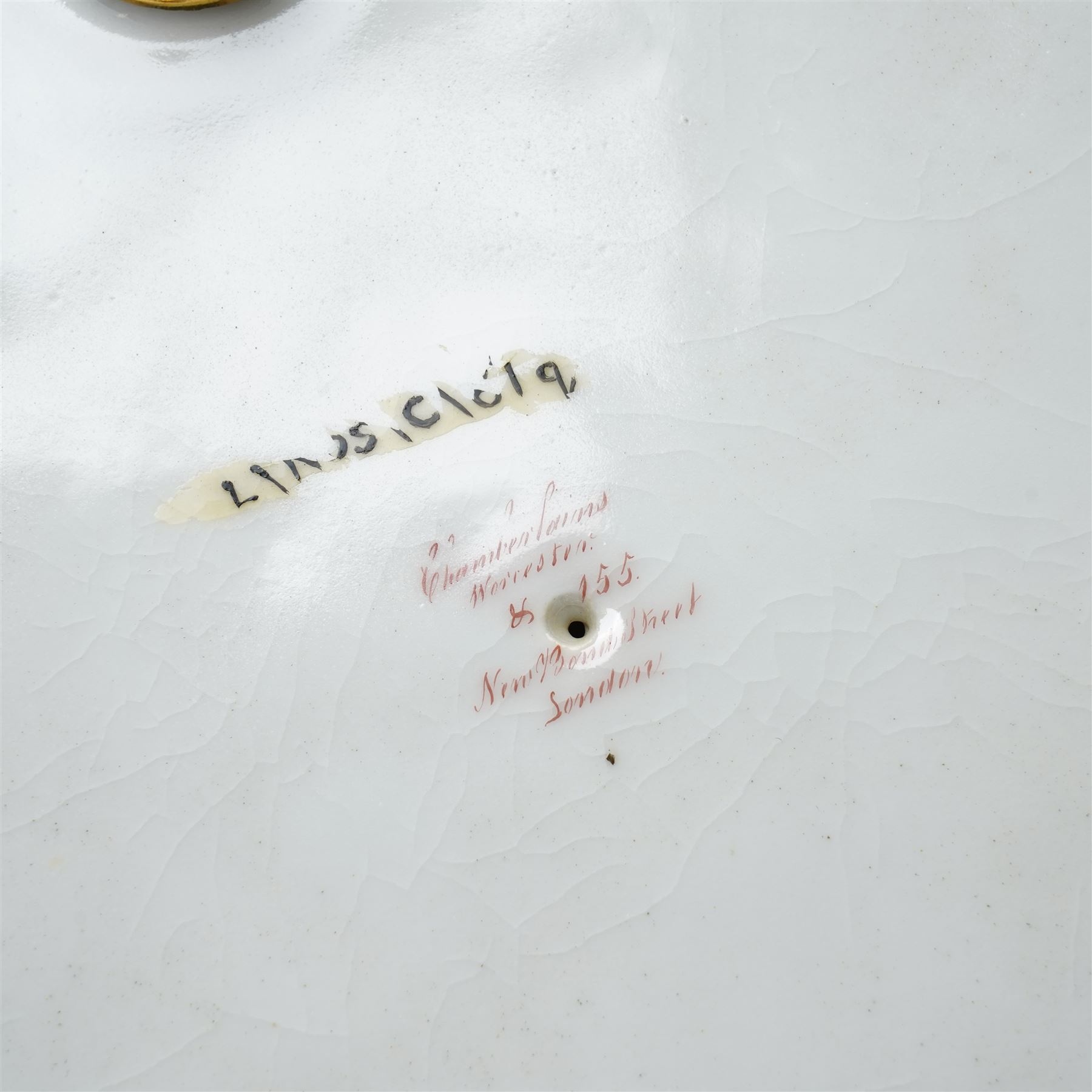 Early 19th century Chamberlain's Worcester egg stand of serpentine circular form fitted with five egg cups and decorated with flowers on a blue and gilt ground with gilt border and on paw feet D20cm. Printed mark used on the Regent body circa 1811-1820 
Provenance: property of a Nobleman