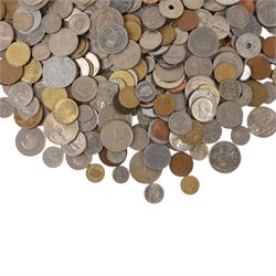 Collection of late 20th century international coins and banknotes, mostly 'holiday change'