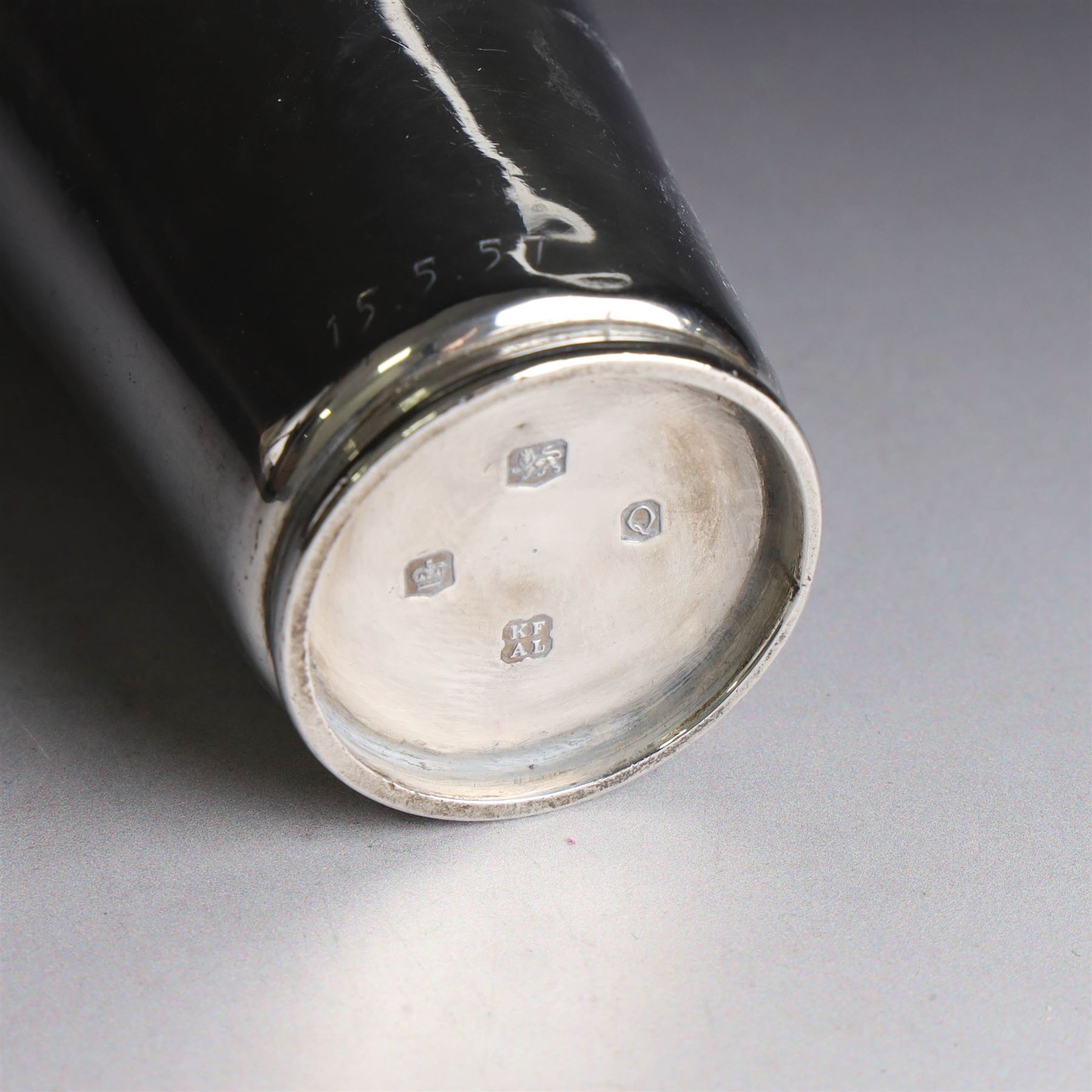 Mid 20th century silver christening beaker, with engraved initial R and star border, hallmarked Sheffield 1958, maker's mark KF over AL, H11cm