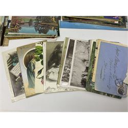 Edwardian and later postcards including shipping, greetings, British topography, Yorkshire and Lincolnshire with some real photographic, novelty pull-out, actresses etc