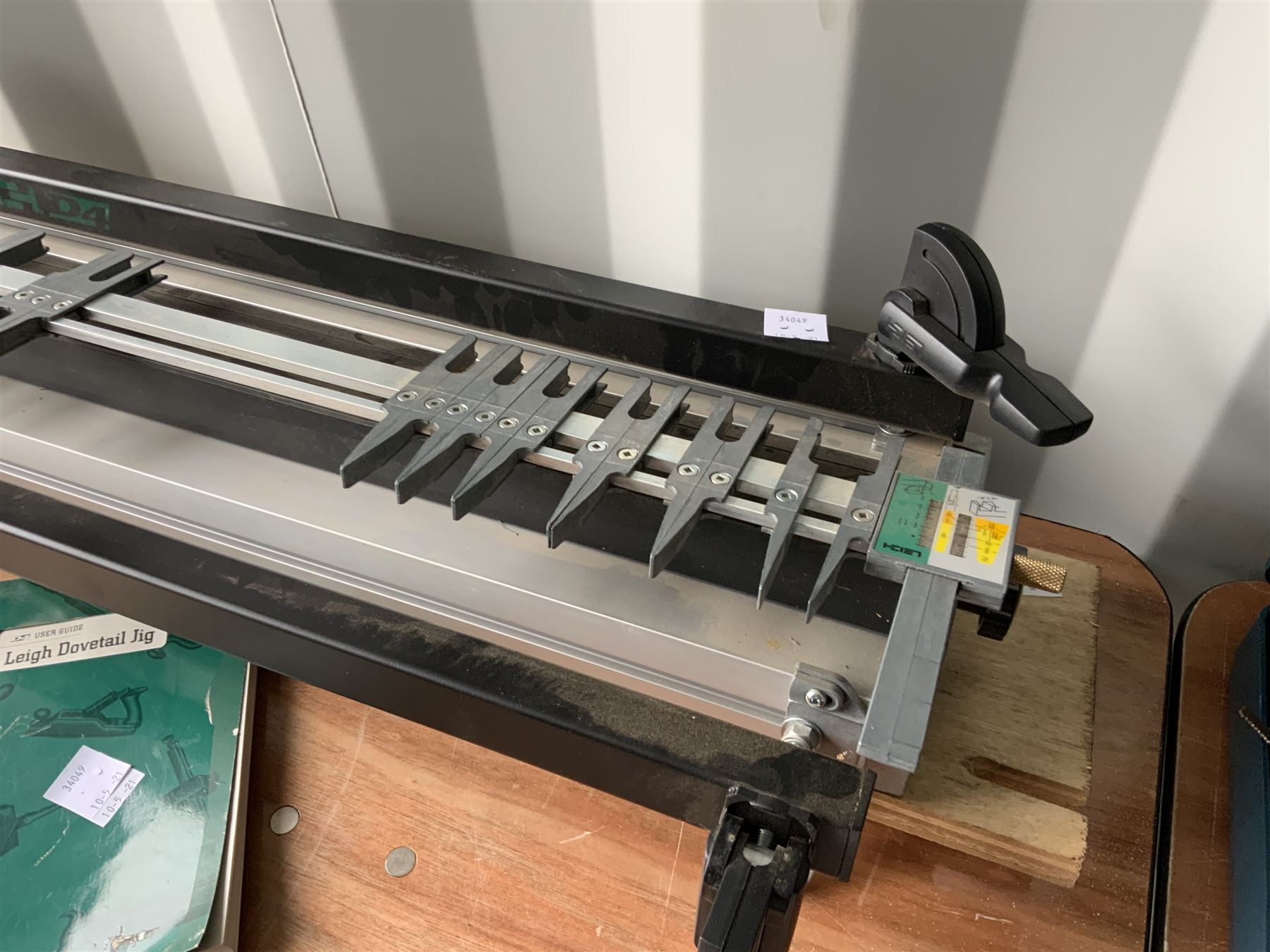 Leigh D4 dovetail jig - THIS LOT IS TO BE COLLECTED BY APPOINTMENT FROM DUGGLEBY STORAGE, GREAT HILL, EASTFIELD, SCARBOROUGH, YO11 3TX
