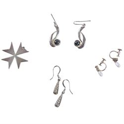 Collection of silver and silver stone set jewellery, including two Pandora rings, cross pendant, brooch, baby bangle, earrings, bracelet and locket, together with a pair of silver plated sugar tongs, jet brooch and copper stamp box