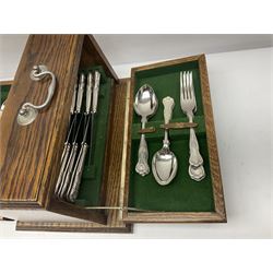 Silver plated canteen of kings pattern cutlery, house in oak canteen of trapezium form 