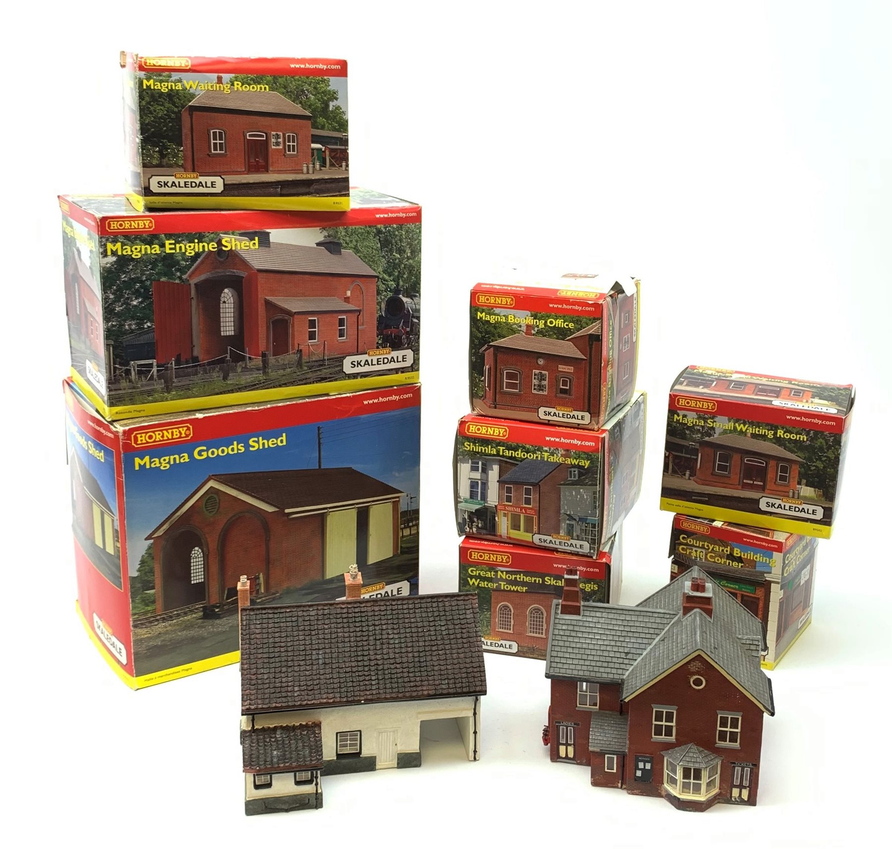 Hornby Skaledale - ten various buildings including Magna Goods Shed, Magna Engine Shed, Magna Waiting Room, Magna Small Waiting Room, Shimla Tandoori Takeaway etc, eight boxed and two unboxed