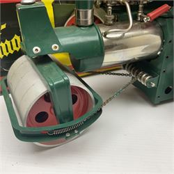 Wilesco D36 live steam roller (Dampf-Strassenwalze) 